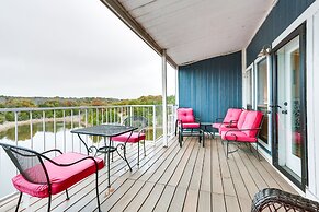 Pet-friendly Pottsboro Townhome w/ Lake Access!