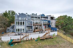 Pet-friendly Pottsboro Townhome w/ Lake Access!