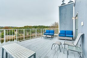 Pottsboro Townhome w/ Deck, Lake Access & More!