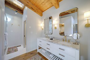 Stunning Cashiers Vacation Home w/ Mountain Views!