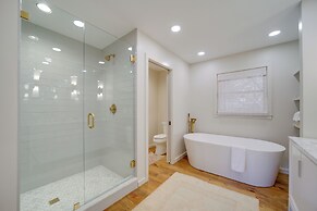 Stunning Cashiers Vacation Home w/ Mountain Views!