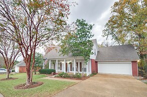Welcoming Brandon Home w/ Pool & Screened-in Deck