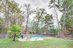 Welcoming Brandon Home w/ Pool & Screened-in Deck