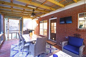 Welcoming Brandon Home w/ Pool & Screened-in Deck