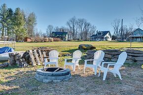 Family Home on Lake Newton w/ Deck & Fire Pit