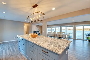 Family Home on Lake Newton w/ Deck & Fire Pit