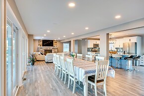 Family Home on Lake Newton w/ Deck & Fire Pit