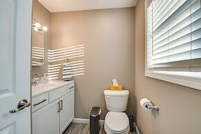 Family Home on Lake Newton w/ Deck & Fire Pit