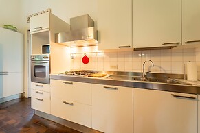 Family Villa with Stunning Lake View