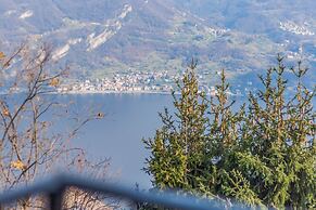 Family Villa with Stunning Lake View