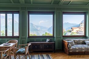 Family Villa with Stunning Lake View