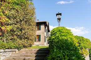 Family Villa with Stunning Lake View