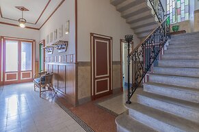 Family Villa with Stunning Lake View