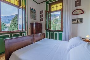 Family Villa with Stunning Lake View