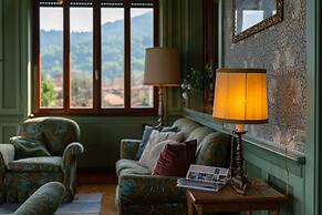 Family Villa with Stunning Lake View