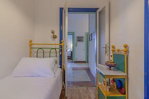 Family Villa with Stunning Lake View