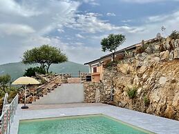 Villa Fiori with pool by Wonderful Italy