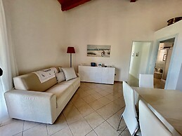 Villa Fiori with pool by Wonderful Italy