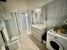 Villa Fiori with pool by Wonderful Italy