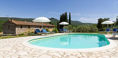 Apartment With one Bedroom, Kitchen, Bathroom Garden and Shared Pool