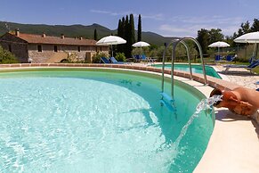 Apartment With one Bedroom, Kitchen, Bathroom Garden and Shared Pool