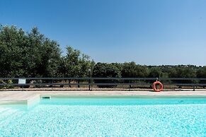 Trulli Nora con piscina