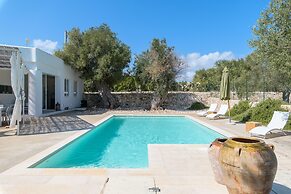 Trullo Chiara con piscina