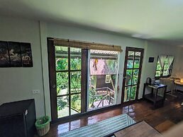 Vanara Bungalows & Restaurant