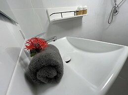 Vanara Bungalows & Restaurant