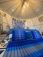 Vanara Bungalows & Restaurant