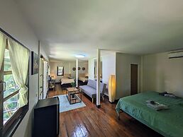 Vanara Bungalows & Restaurant