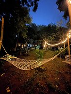 Vanara Bungalows & Restaurant