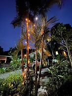 Vanara Bungalows & Restaurant