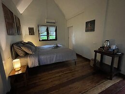 Vanara Bungalows & Restaurant