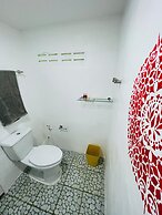 Vanara Bungalows & Restaurant