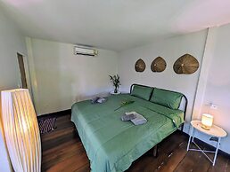 Vanara Bungalows & Restaurant