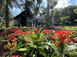 Vanara Bungalows & Restaurant