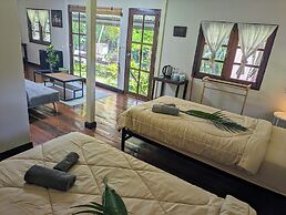 Vanara Bungalows & Restaurant