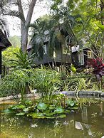 Vanara Bungalows & Restaurant