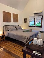 Vanara Bungalows & Restaurant