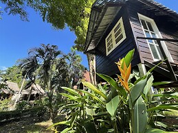 Vanara Bungalows & Restaurant