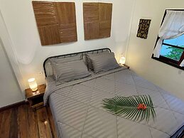 Vanara Bungalows & Restaurant