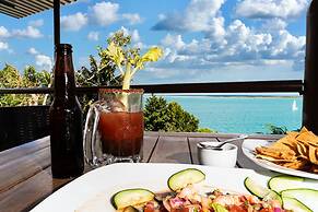 Pancho Villas Bacalar