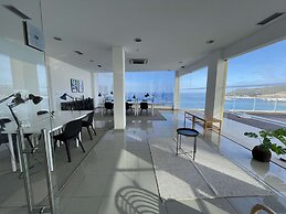 Iva's Panoramic Sesimbra - Trip2Portugal