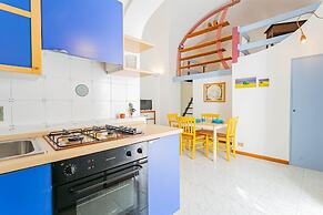 Nei Vicoli by Wonderful Italy