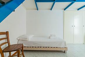 Nei Vicoli by Wonderful Italy