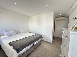 Sea View Quarteira Apartment