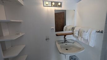 O.E. Management Anchorage Hotel