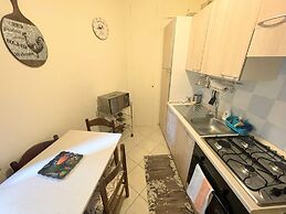 Elegant Apt - Spoleto A1 - Train Station 2 kms - Sleeps 6