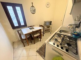 Elegant Apt - Spoleto A1 - Train Station 2 kms - Sleeps 6